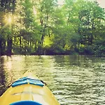 Úszó hotel Water Hideout - Floating Secret Spot In Mazury
