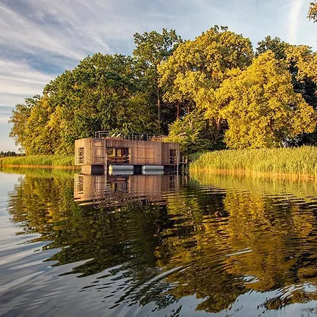 Water Hideout - Floating Secret Spot In Mazury