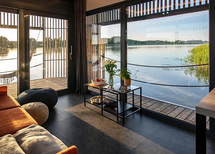 Water Hideout - Floating Secret Spot In Mazury * Wojnowo (Pisz)