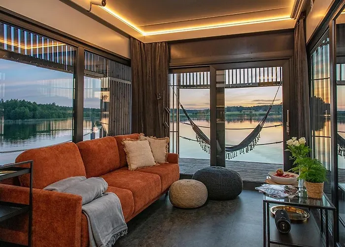 Water Hideout - Floating Secret Spot In Mazury Botel Wojnowo (Pisz)